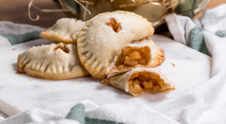 Vegan Apple Hand Pies - SweeTango