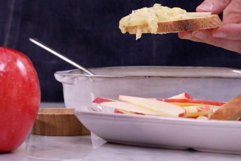 Brie au four aux pommes SweeTango