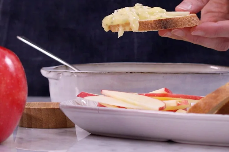 Baked Brie with SweeTango Apples
